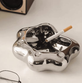 Creative Ceramic Ashtray Household Living Room (Option: Silver cat paw Ashtray)